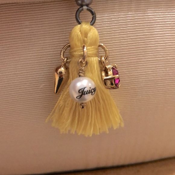 NWT Juicy Couture Freshwater Pearl Tassel & Charm Necklace - Picture 2 of 11